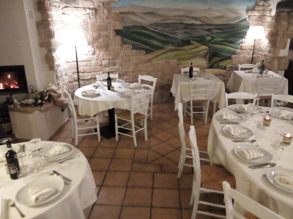 Holiday Rooms Antica Badia Вольтерра Экстерьер фото