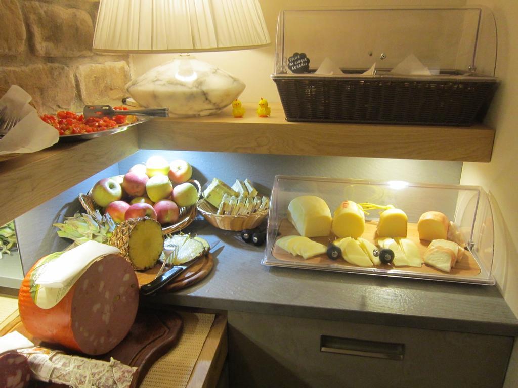Holiday Rooms Antica Badia Вольтерра Экстерьер фото