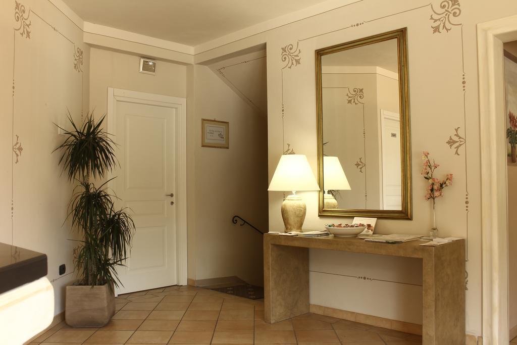 Holiday Rooms Antica Badia Вольтерра Экстерьер фото