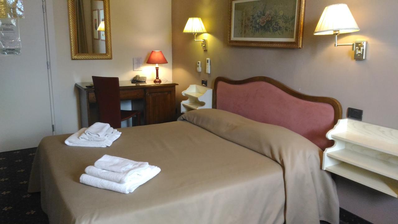 Holiday Rooms Antica Badia Вольтерра Экстерьер фото