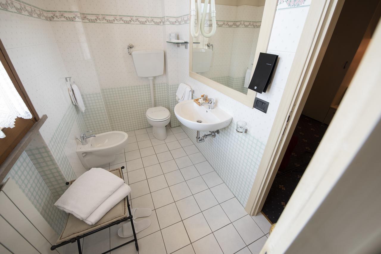 Holiday Rooms Antica Badia Вольтерра Экстерьер фото